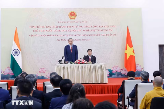 Tổng Bí thư, Chủ tịch nước Tô Lâm gặp gỡ cộng đồng người Việt Nam tại Ấn Độ