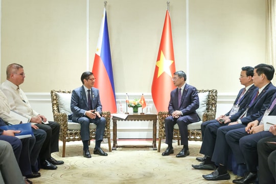 Thủ tướng Lê Minh Hưng hội kiến Tổng thống Philippines