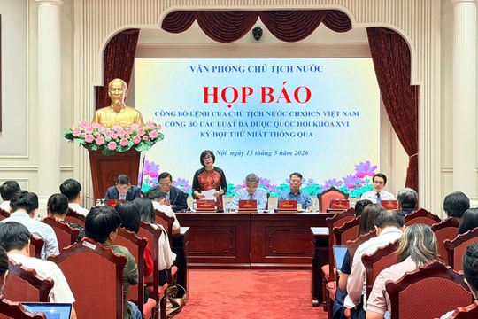 Công bố 9 luật mới, đẩy mạnh phân quyền, phân cấp và chuyển đổi số