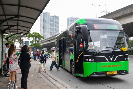 Hà Nội dự kiến miễn phí vé xe buýt và metro cho nhiều nhóm đối tượng