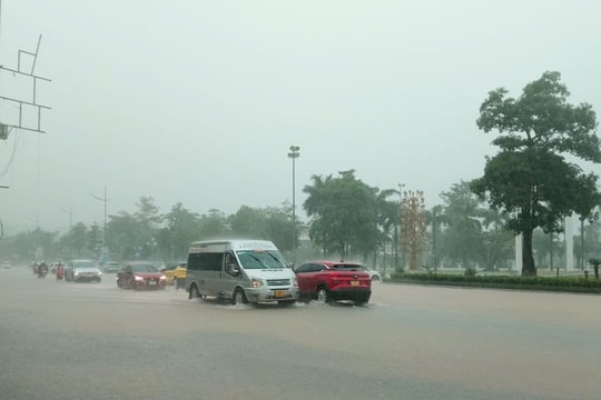 Mưa lớn kéo dài ở Quảng Ninh gây ngập cục bộ, sạt lở nhiều khu vực