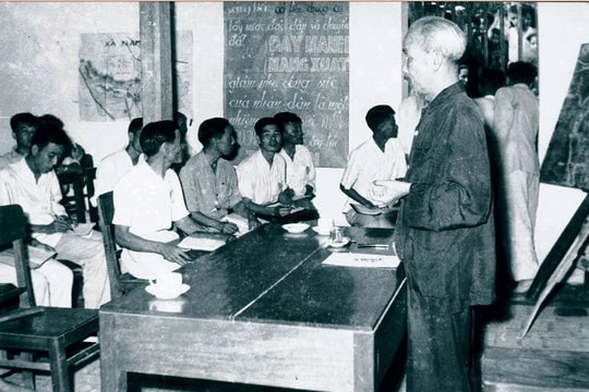 Chủ tịch Hồ Chí Minh với tư tưởng bảo vệ môi trường và gìn giữ tài nguyên nước: Giá trị vượt thời đại
