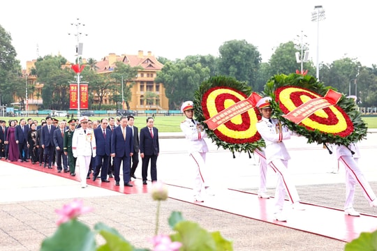 Lãnh đạo Đảng, Nhà nước vào Lăng viếng Chủ tịch Hồ Chí Minh
