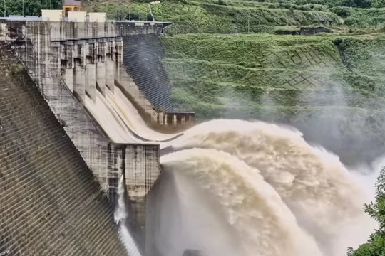 Yêu cầu các hồ thủy lợi chủ động đón lũ, tránh xả bất thường gây nguy hiểm hạ du