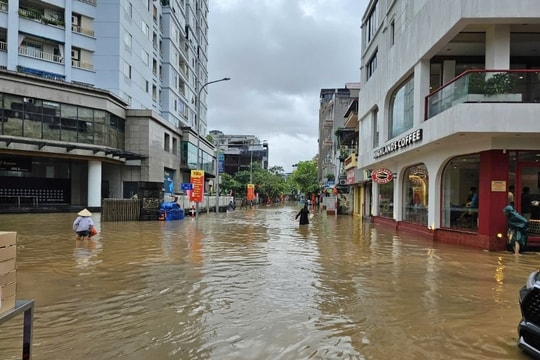 Hà Nội quyết liệt xử lý “điểm nghẽn” ngập úng đô thị