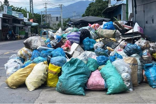 Đà Nẵng chấn chỉnh công tác thu gom rác, công khai người vi phạm xả rác bừa bãi