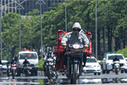 Dự báo thời tiết Hà Nội ngày 25/05/2026: Đêm không mưa, ngày nắng nóng gay gắt