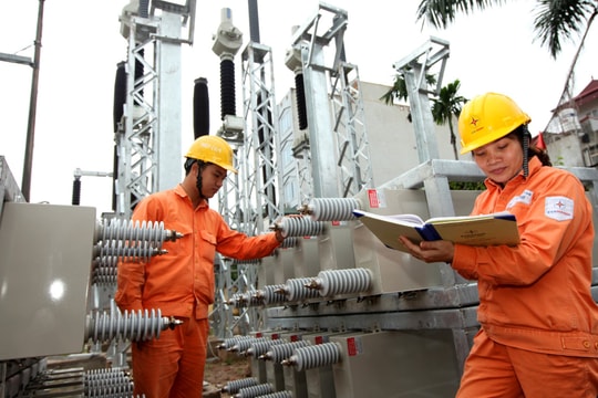 Cao điểm nắng nóng 2026: EVN triển khai nhiều giải pháp bảo đảm cung cấp điện, hướng dẫn tiết kiệm điện