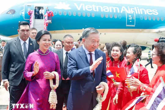 Tổng Bí thư, Chủ tịch nước Tô Lâm gặp gỡ kiều bào tại Thái Lan: Cộng đồng người Việt là cầu nối chiến lược giữa hai quốc gia