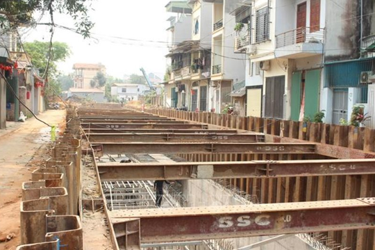 Hà Nội tăng ca thi công các công trình tiêu thoát nước trước mùa mưa bão