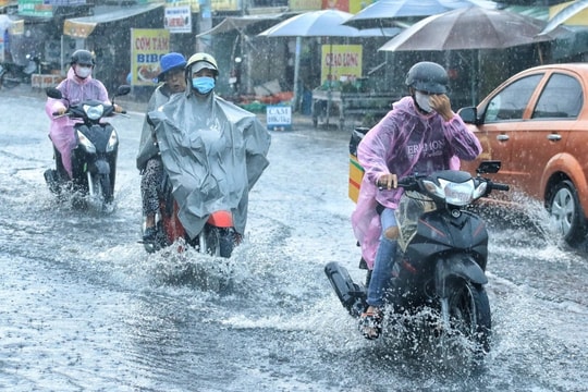 Miền Bắc chấm dứt nắng nóng gay gắt, nhiều nơi xuất hiện mưa dông cục bộ