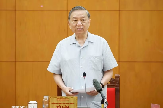 Tổng Bí thư, Chủ tịch nước: Cần đổi mới tư duy và tầm nhìn phát triển biển trong giai đoạn mới