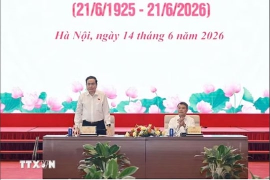 Thủ tướng Chính phủ và Chủ tịch Quốc hội gặp mặt lãnh đạo các cơ quan báo chí