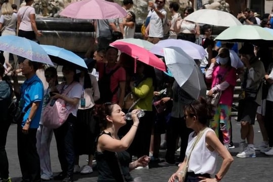 Italy đối mặt nguy cơ thiệt hại hàng trăm tỷ USD do nắng nóng kéo dài