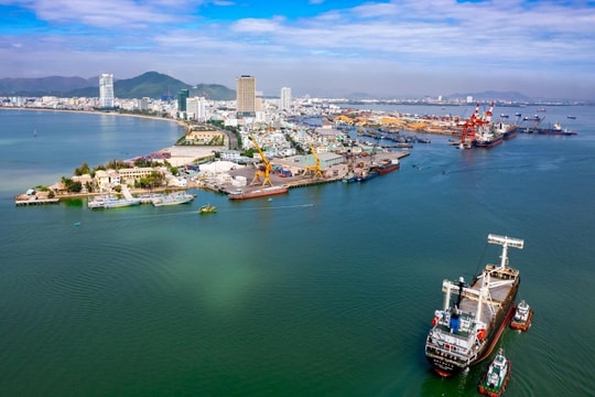 Từ "kinh tế biển" đến "không gian biển": Bước chuyển chiến lược cho tương lai Việt Nam