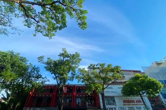 Hà Nội vào tâm điểm nắng nóng trên 40 độ C