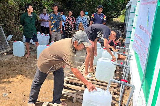Cần Thơ duy trì 37 điểm cấp nước sạch miễn phí, chủ động ứng phó El Nino