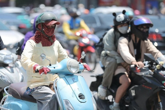 Miền Bắc giảm nhiệt, miền Trung còn nắng gắt