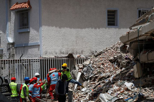 Động đất kép Venezuela: Gần 1000 người thiệt mạng, hơn 50.000 người vẫn mất tích