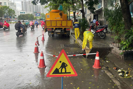 Hà Nội sẵn sàng ứng phó 141 điểm ngập do mưa lớn
