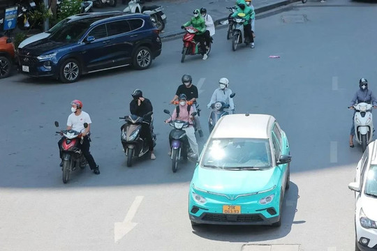 Dự báo thời tiết Hà Nội ngày 15/7/2026: Ngày nắng nóng, gió nhẹ