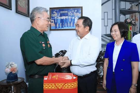 Hà Nội dành hơn 10,3 tỷ đồng tặng quà người có công dịp Quốc khánh 2/9