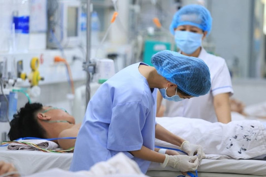 CDC Hà Nội cảnh báo xu hướng gia tăng ca mắc Covid-19 và sốt xuất huyết