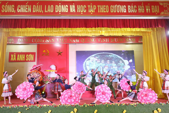 Nghệ An: Chủ tịch UBND tỉnh Võ Trọng Hải dự Ngày hội toàn dân bảo vệ an ninh Tổ quốc