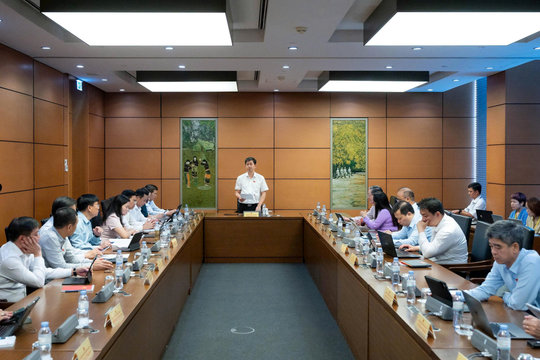 Tăng cường vai trò quản lý của nhà nước, tạo môi trường kinh doanh công bằng trong lĩnh vực nông nghiệp và môi trường