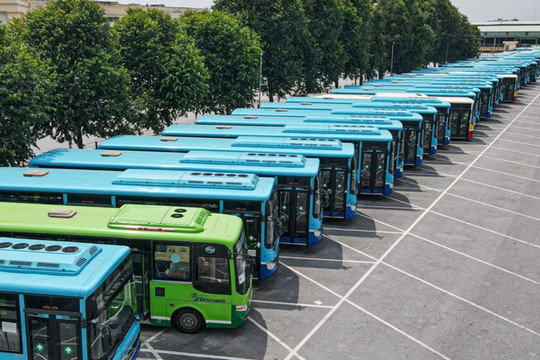 Đà Nẵng hướng tới 100% xe buýt xanh vào năm 2030