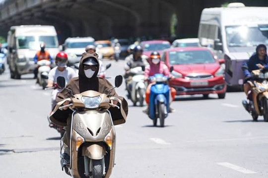 Nắng nóng miền Bắc còn kéo dài đến khi nào?
