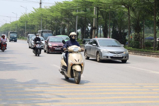 Dự báo thời tiết Hà Nội ngày 14/8/2026: Đêm có mưa rào vài nơi, ngày nắng nóng
