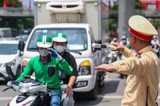 Siết chặt vận tải, xử lý nghiêm vi phạm giao thông dịp Quốc khánh 2/9