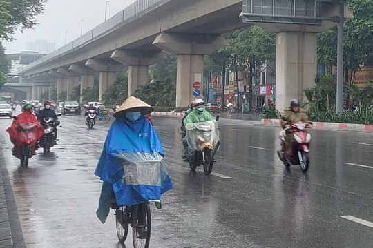 Dự báo thời tiết Hà Nội ngày 21/8/2026: Mưa rào và dông, cục bộ có nơi mưa rất to