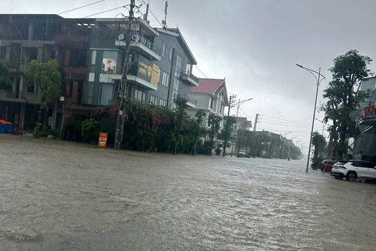 Nghệ An gấp rút khơi thông “điểm nghẽn” thoát nước trên đường 72m