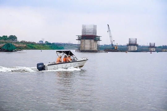 Hà Nội chủ động bảo đảm an toàn đường thủy mùa mưa lũ