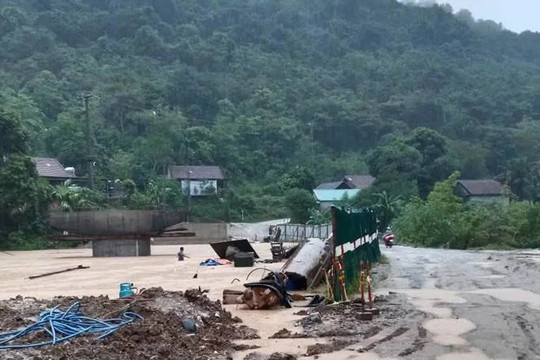 Mưa lớn giảm, 314 xã, phường vẫn đối mặt nguy cơ lũ quét, sạt lở đất