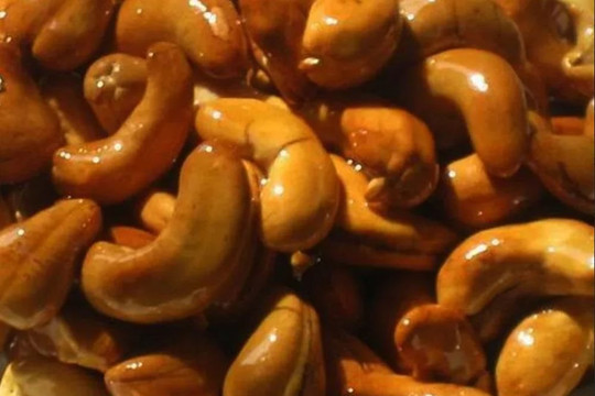 Ăn các loại hạt thế nào để không hại gan, tốt cho sức khỏe