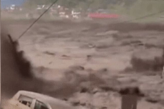 Lũ quét tại biên giới Nepal - Trung Quốc: Số người thiệt mạng tăng lên 157