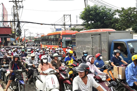 TP.HCM đề xuất hạn chế xe tải trên 1 tấn vào nội thành từ 6h đến 22h