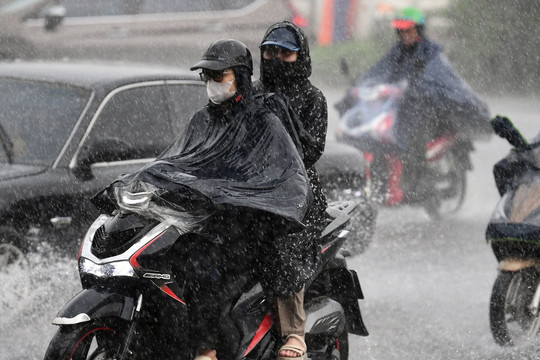 Dải hội tụ nhiệt đới gây mưa lớn miền Bắc đúng dịp Quốc khánh 2/9