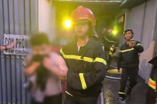 Cháy khách sạn ở TP Hồ Chí Minh, 2 người tử vong, nhiều người mắc kẹt