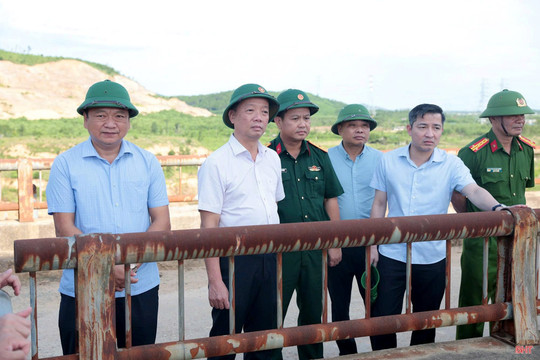 Hà Tĩnh: Chủ động ứng phó áp thấp nhiệt đới, mưa lớn, lũ quét, sạt lở đất