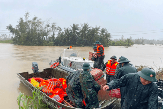 Mưa lớn ở Bắc Bộ, Bắc Trung Bộ: Quân đội sẵn sàng ứng phó mưa lớn, ngập lụt, lũ quét, sạt lở đất