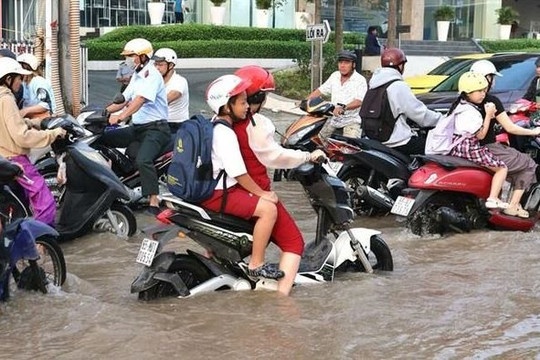 Hà Nội tăng cường biện pháp bảo vệ học sinh trước diễn biến thời tiết nguy hiểm