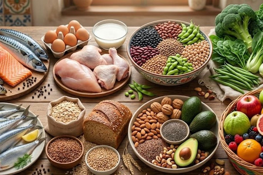 7 nhóm thực phẩm giúp người trên 50 tuổi kiểm soát mỡ nội tạng