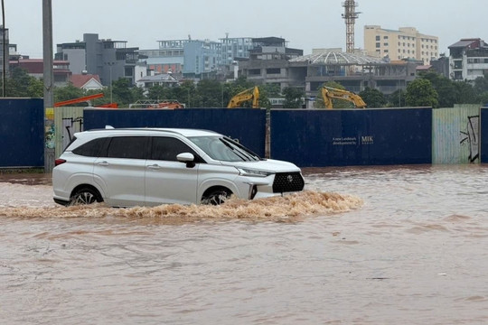 Hà Nội tìm giải pháp chống ngập kéo dài ở khu vực phía Tây