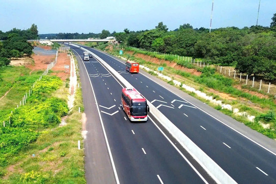 Đề xuất mở rộng 551km cao tốc Bắc - Nam, mở thêm không gian liên kết vùng