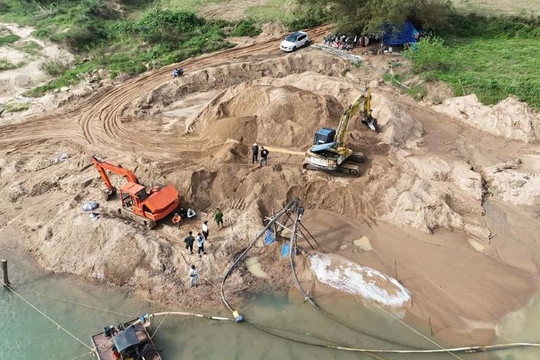 Quảng Trị siết quản lý khoáng sản sau hàng loạt vụ khai thác cát không rõ nguồn gốc