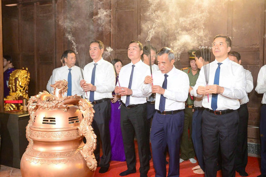 Lễ hội Lam Kinh khơi dậy truyền thống hào hùng của dân tộc
